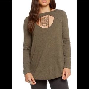 Chaser Vintage Triblend Front Vent Drape Back